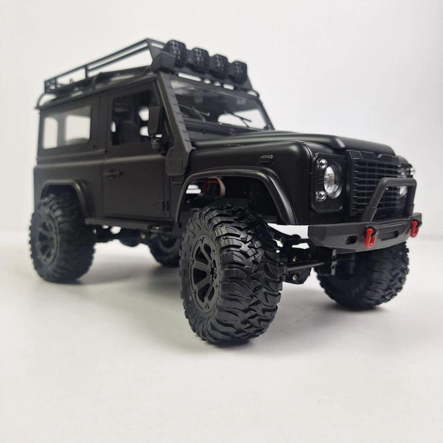 Радиоуправляемая машинка Land Rover Defender черный на пульте управления, внедорожник на радиоуправлении - изображение 3