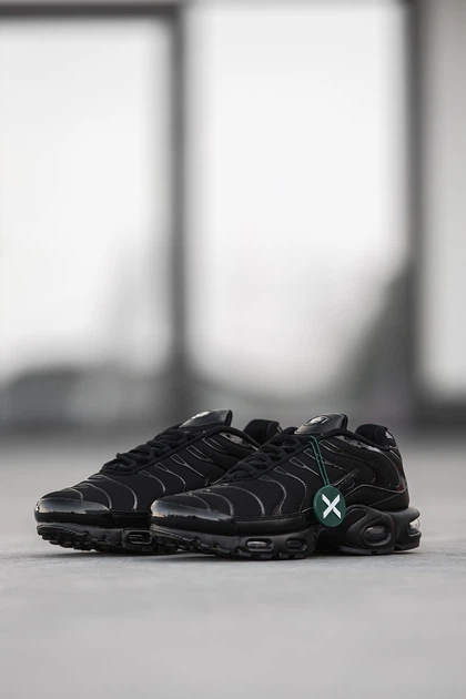 Кросівки жіночі і чоловічі Ni air max TN+ black / Най аір макс ТН+ чорні 40 - Фото 3 Кросівки жіночі і чоловічі Ni air max TN+ black / Най аір макс ТН+ чорні 40 - зображення 3
