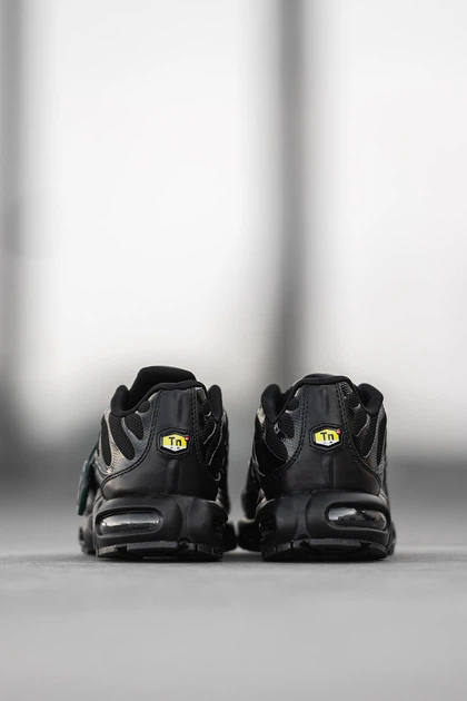 Кросівки жіночі і чоловічі Ni air max TN+ black / Най аір макс ТН+ чорні 40 - Фото 6 Кросівки жіночі і чоловічі Ni air max TN+ black / Най аір макс ТН+ чорні 40 - зображення 6