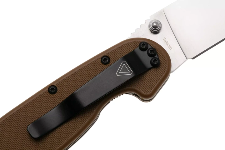 Ніж складаний Ontario Knife RAT I Linerlock, лезо Plain Satin D2, руківя Coyote Brown GFN, Тайвань, ON8867CB - Фото 6 Ніж складаний Ontario Knife RAT I Linerlock, лезо Plain Satin D2, руківя Coyote Brown GFN, Тайвань, ON8867CB - изображение 6