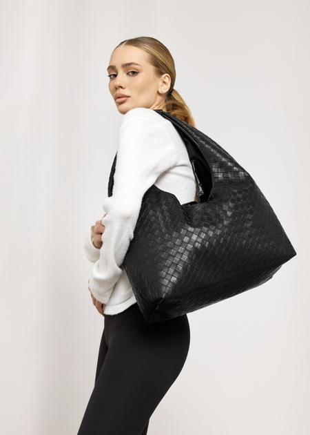 Большая повседневная женская плетеная сумка-шопер Sambag HOBO WEAVE L Черная - изображение 6