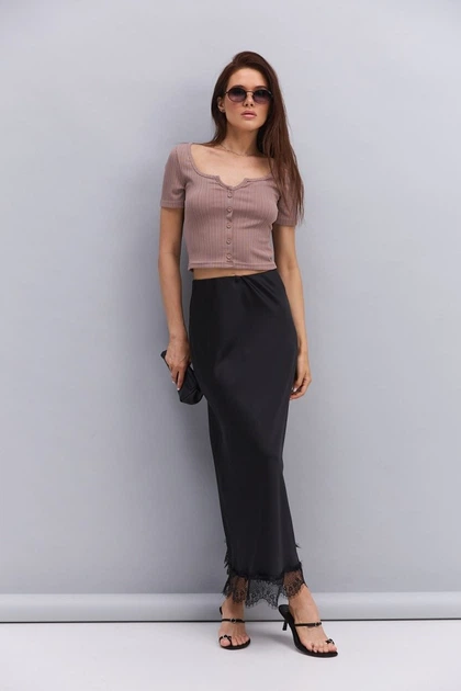 Укорочена жіноча футболка коричнева з декоративними ґудзиками спереду Arjen 35378, розмір M - зображення 4