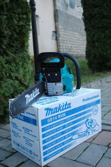 Цепная пила Makita бензиновая 50 см³ для спиливания деревьев бензопила профессиональная 4,8 л.с. садовая 45 см шина 0,325 цепь 11000 об мин ручной инструмент обрезки веток заготовки дров - изображение 6