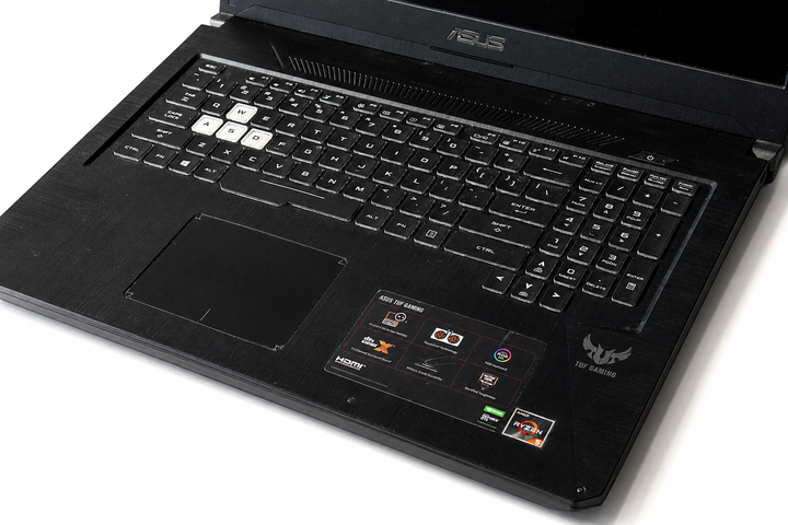 Ноутбук ASUS TUF Gaming FX705DT 17.3" Ryzen 5 3550H GTX 1650 4GB 32GB SSD 1TB Чорний Б/У - изображение 4