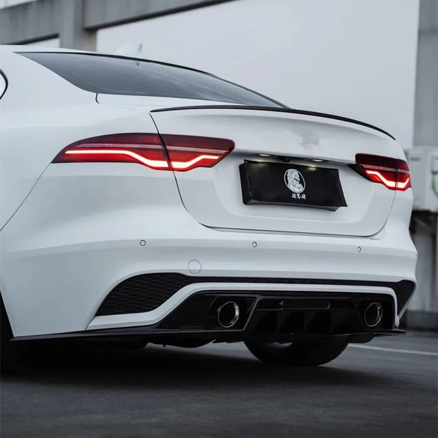 Диффузор заднего бампера для Jaguar XE 2020-2024 годов с насадками выхлопа / Glossy Black - изображение 3