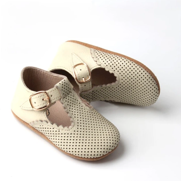 Туфлі BottiLion T-Strap shoes з натуральноі шкіри з перфорацією,внутрішня устілка 12,5 см ( 1,5-2 роки), бежеві - изображение 3