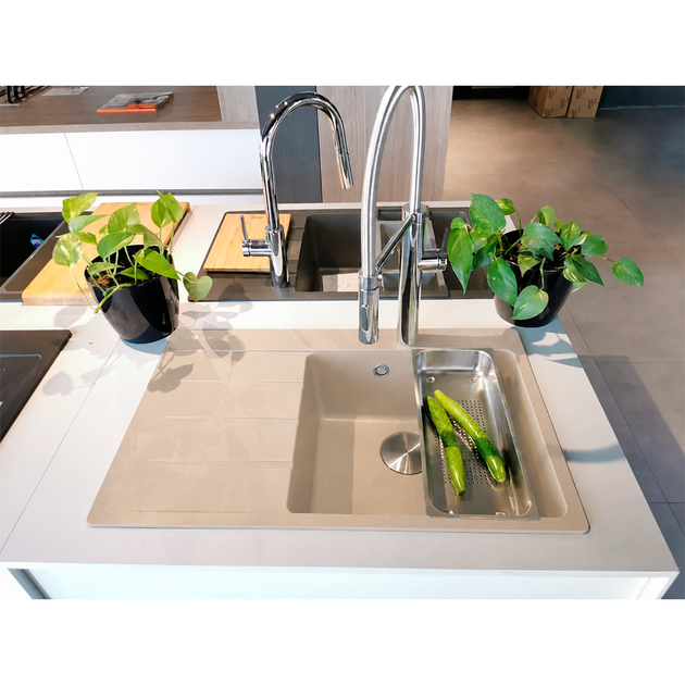 Мийка кухонна з крилом Franke Centro CNG 611-78 TL прямокутна фраграніт 780 x 500 мм Beige (114.0630.475) - Фото 5 Мийка кухонна з крилом Franke Centro CNG 611-78 TL прямокутна фраграніт 780 x 500 мм Beige (114.0630.475) - зображення 5