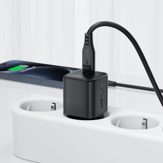 Мережевий зарядний пристрій ACEFAST A117 PD20W mini GaN USB-C fast charger Black - изображение 3