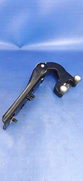 Ролик двери боковых средний Renault Master / Opel Movano OEM 777648642R (не спарка) 2009-2019 - изображение 2