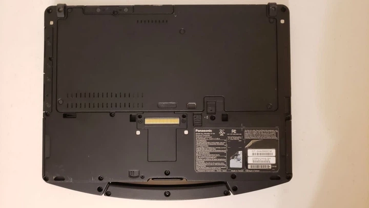 Захищений ноутбук-трансформер Panasonic Toughbook CF-54 / 14" (1366x768) TN / Intel Core i5-6300U (2 (4) ядра по 2.4 - 3.0 GHz) / 8 GB DDR3 / 128 GB SSD + 500 GB HDD / Intel HD Graphics 520 / Два АКБ б/в - зображення 10
