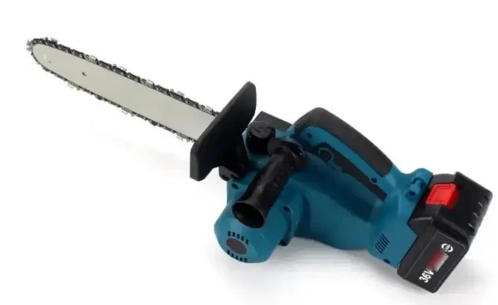 Акумуляторна ланцюгова пила Makita DUC122Z 36 В електропила безщіткова з шиною 30 см 6 А·год кроком 3/8 дюйма садова пилка з автозмащуванням безключовим натягуванням гальмом регулюванням обертів для дерев дров обрізання саду будівельних робіт 2 АКБ - зображення 4
