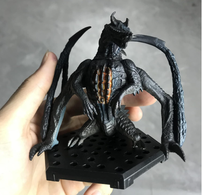 Фигурка Алатреон (Alatreon) Monster Hunter 12 см – Коллекционная модель черного дракона - изображение 3
