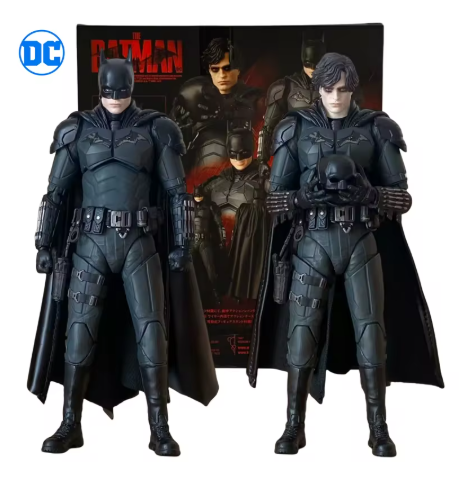 Фігурка колекційна Бетмен Ліга справедливості 15см (The Batman MAFEX) - Фото 2 Фігурка колекційна Бетмен Ліга справедливості 15см (The Batman MAFEX) - зображення 2