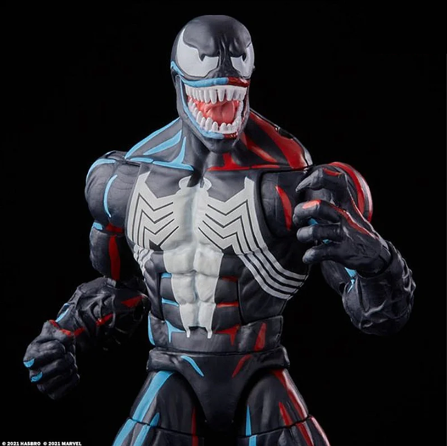 Фигурка Веном коллекционная с набором аксессуаров action figures Venom - изображение 6