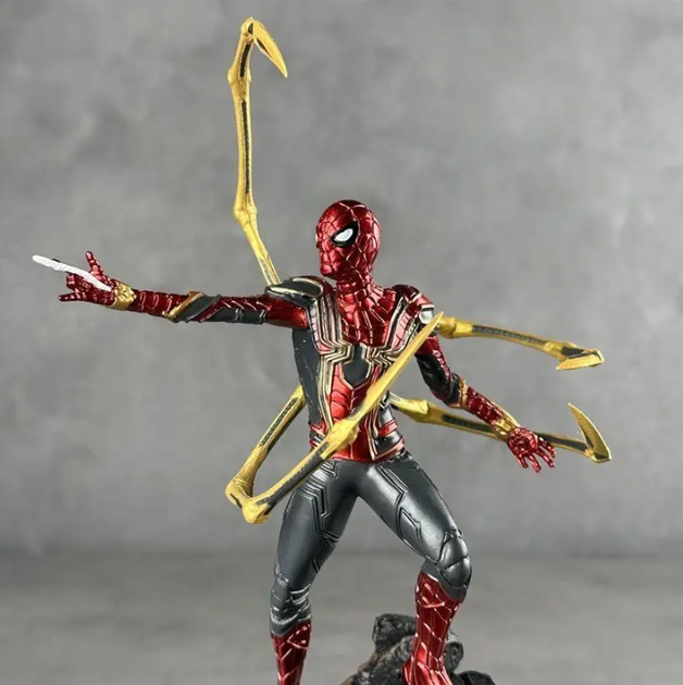 Фигурка Человека-Паука "Железный Паук" 24 см – Коллекционная модель Marron action figures Iron Spider Man - зображення 4