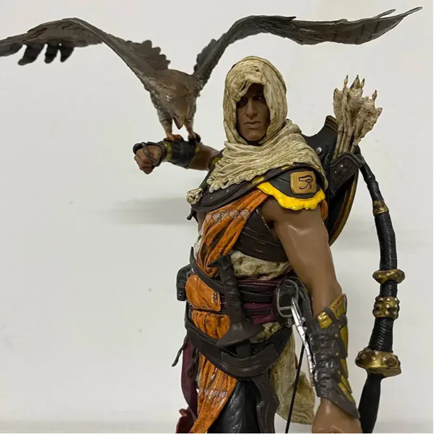Коллекционная статуэтка Байек Bayek Assassin's Creed Origins, 28 см - фигурка героя Assassin's Creed с орлом Сена - изображение 8