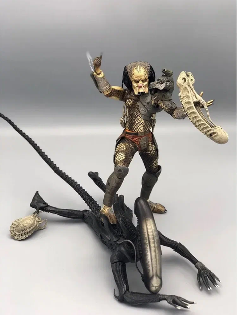 Колекційний набір Alien vs Predator / Чужий проти Хижака — фігурки Xenomorph та Predator з аксесуарами, AVP action figures set - Фото 5 Колекційний набір Alien vs Predator / Чужий проти Хижака — фігурки Xenomorph та Predator з аксесуарами, AVP action figures set - зображення 5