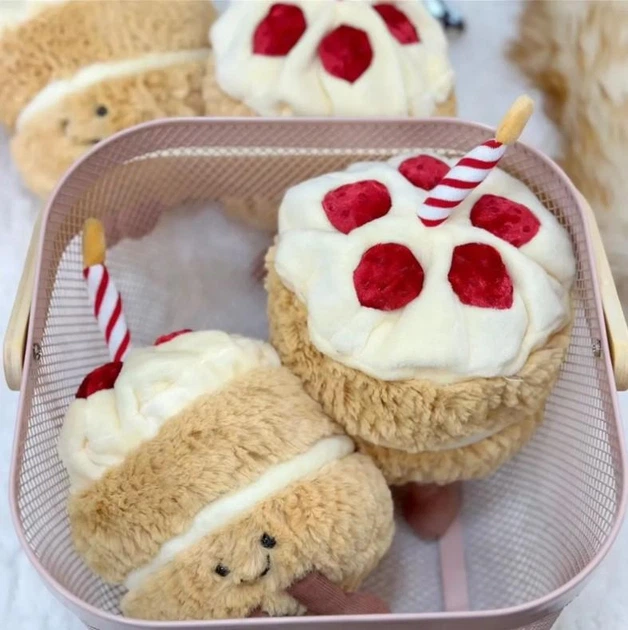 Плюшевый торт 27 см мягкая игрушка праздничный тортик с ножками Jellycat игрушка-обнимашка подарок для именинника - изображение 5