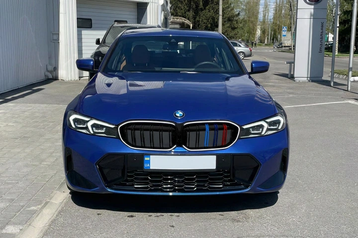 Ноздри M-Color LED (2022-2026, чёрный глянец) для BMW 3 серия G20/G21 2018- гг - Фото 1 Ноздри M-Color LED (2022-2026, чёрный глянец) для BMW 3 серия G20/G21 2018- гг - изображение 1