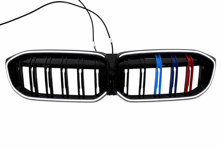 Ноздри M-Color LED (2022-2026, чёрный глянец) для BMW 3 серия G20/G21 2018- гг - Фото 2 Ноздри M-Color LED (2022-2026, чёрный глянец) для BMW 3 серия G20/G21 2018- гг - изображение 2