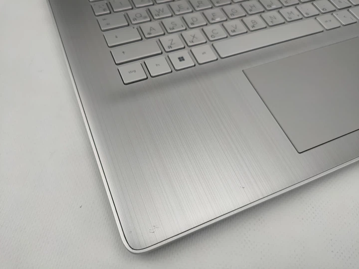 Ноутбук 17.3" HP 17-cp0279ng AMD Ryzen 7 5700U RAM 16GB SSD 512GB Win11 (UKR) (102319140) - Уцінка - Фото 9 Ноутбук 17.3" HP 17-cp0279ng AMD Ryzen 7 5700U RAM 16GB SSD 512GB Win11 (UKR) (102319140) - Уцінка - зображення 9