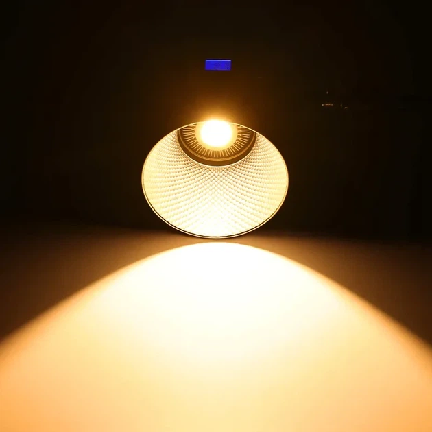 Відеосвітло Ulanzi Vijim VL-120C 120C 120W RGB Light kit (L074CNA1 VL120C) (З блоком живлення) - Фото 11 Відеосвітло Ulanzi Vijim VL-120C 120C 120W RGB Light kit (L074CNA1 VL120C) (З блоком живлення) - зображення 11