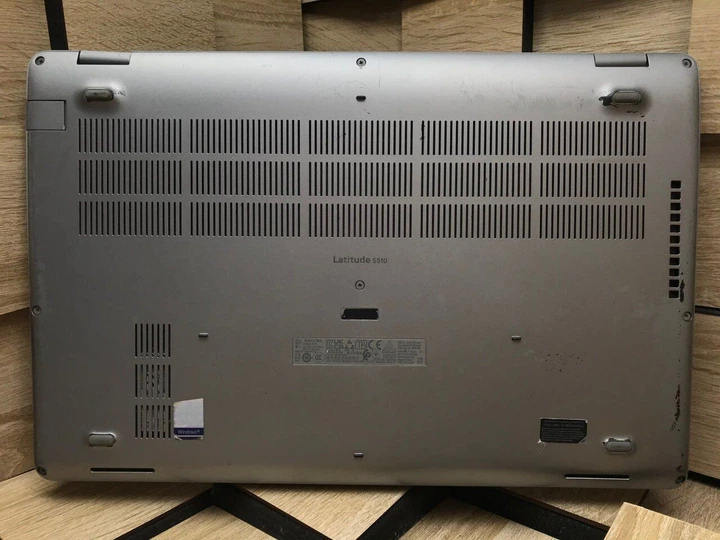 Ноутбук Б-класс Dell Latitude 5510 / 15.6" (1920x1080) IPS / Intel Core i5-10210U (4 (8) ядра по 1.6 - 4.2 GHz) / 8 GB DDR4 / 256 GB SSD M.2 / Intel UHD Graphics / WebCam / USB 3.2 / HDMI / Windows 10 б/у - Фото 19 Ноутбук Б-класс Dell Latitude 5510 / 15.6" (1920x1080) IPS / Intel Core i5-10210U (4 (8) ядра по 1.6 - 4.2 GHz) / 8 GB DDR4 / 256 GB SSD M.2 / Intel UHD Graphics / WebCam / USB 3.2 / HDMI / Windows 10 б/у - изображение 19