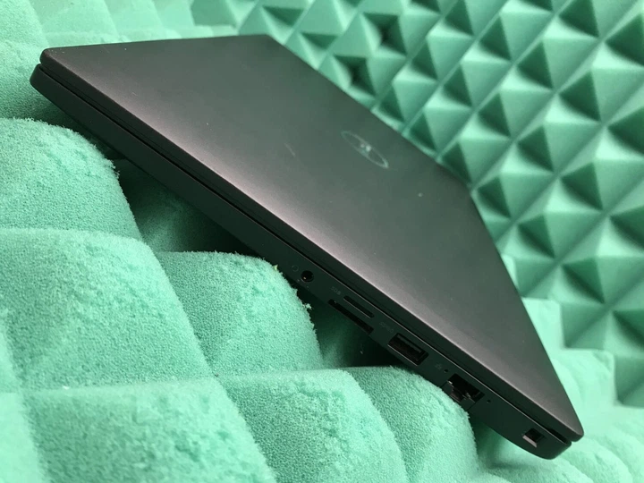 Ультрабук Б-класс Dell Latitude 7480 / 14" (1920x1080) IPS / Intel Core i5-6300U (2 (4) ядра по 2.4 - 3.0 GHz) / 8 GB DDR4 / 256 GB SSD M.2 / Intel HD Graphics 520 / WebCam / HDMI б/у - Фото 10 Ультрабук Б-класс Dell Latitude 7480 / 14" (1920x1080) IPS / Intel Core i5-6300U (2 (4) ядра по 2.4 - 3.0 GHz) / 8 GB DDR4 / 256 GB SSD M.2 / Intel HD Graphics 520 / WebCam / HDMI б/у - изображение 10