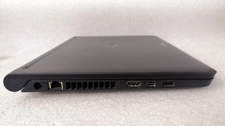 Ноутбук Dell Latitude E3350 / 13.3" (1366x768) TN / Intel Core i3-5005U (2 (4) ядра по 2.0 GHz) / 4 GB DDR3 / 500 GB HDD / Intel HD Graphics 5500 / WebCam / Windows 10 Pro б/в - Фото 14 Ноутбук Dell Latitude E3350 / 13.3" (1366x768) TN / Intel Core i3-5005U (2 (4) ядра по 2.0 GHz) / 4 GB DDR3 / 500 GB HDD / Intel HD Graphics 5500 / WebCam / Windows 10 Pro б/в - зображення 14