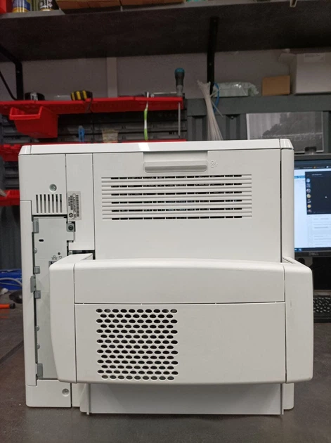 HP LaserJet Enterprise M605dn / Лазерний друк / A4 / 1200x1200 dpi / 55 стор / хв / USB Hub / Duplex Print / Ethernet б/в - Фото 4 HP LaserJet Enterprise M605dn / Лазерний друк / A4 / 1200x1200 dpi / 55 стор / хв / USB Hub / Duplex Print / Ethernet б/в - зображення 4