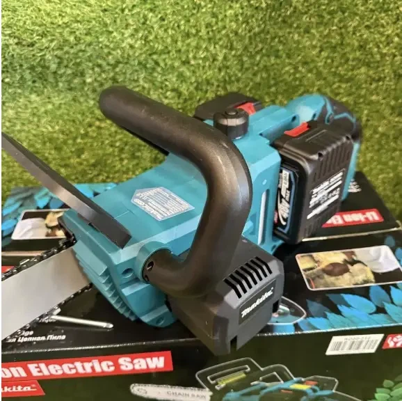 Пила акумуляторна Makita DUC CS-4002 48 В ланцюгова безщіткова 6 А·год електропила з шиною 40 см садова 3/8 для обрізки дерев гілок колод дачі будівництва з 2 батареями - зображення 6