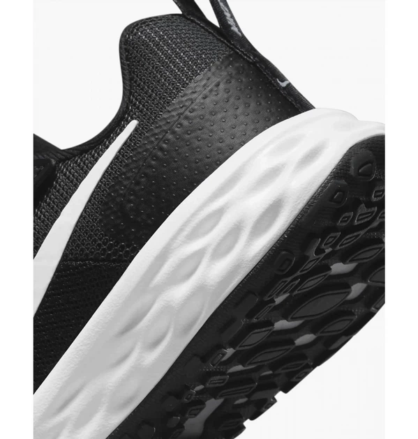 Кросівки підліткові Nike Revolution 6 Nn (Psv 33 Чорно-білий DD1095-003 - зображення 10