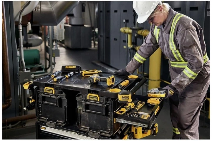 Робочий стіл DeWALT DWST08550-1 з інтегрованою розміткою - зображення 10