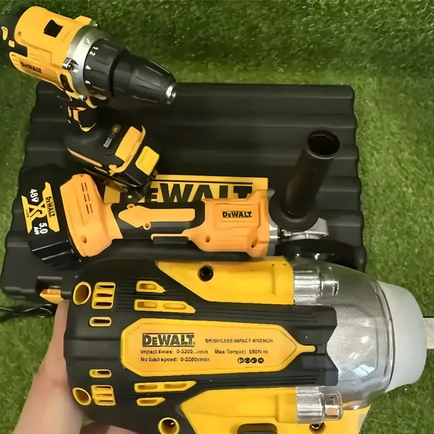 Набор инструментов 3в1 DeWalt 48 В 5 А·ч аккумуляторный шуруповерт DCD771 54 Нм дрель УШМ DCG405 125 мм болгарка 800 Вт гайковерт DCF892P2T 200 Нм бесщеточный 7000 об мин для ремонта строительства монтажа автосервиса с двумя АКБ кейсом - изображение 3