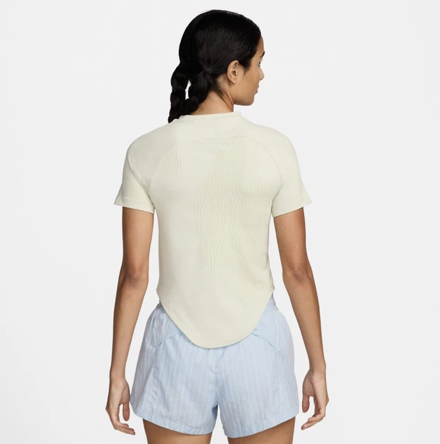 Футболка жіноча Nike W Rn Dvn Dri-Fitadv Eng Ss Tp XS Жовтий FN2581-394 - зображення 2