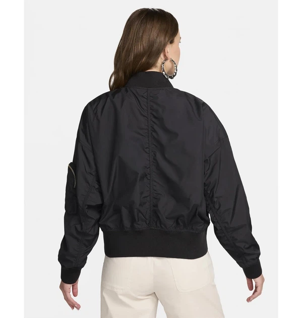 Куртка женская Nike Sportswear Essential Oversized Bomber Jacket Black L Черный FN2839-010 - Фото 3 Куртка женская Nike Sportswear Essential Oversized Bomber Jacket Black L Черный FN2839-010 - изображение 3