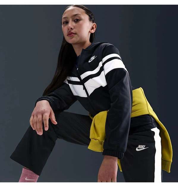 Спортивный костюм детской Nike Sportswear Black M рост 140 см Черный HQ9316-010 - изображение 5