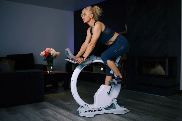 Велотренажер FitLogic B89 CircleBike домашний работа от повербанка 9V - изображение 4