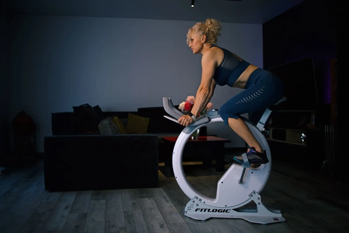 Велотренажер FitLogic B89 CircleBike домашний работа от повербанка 9V - изображение 5