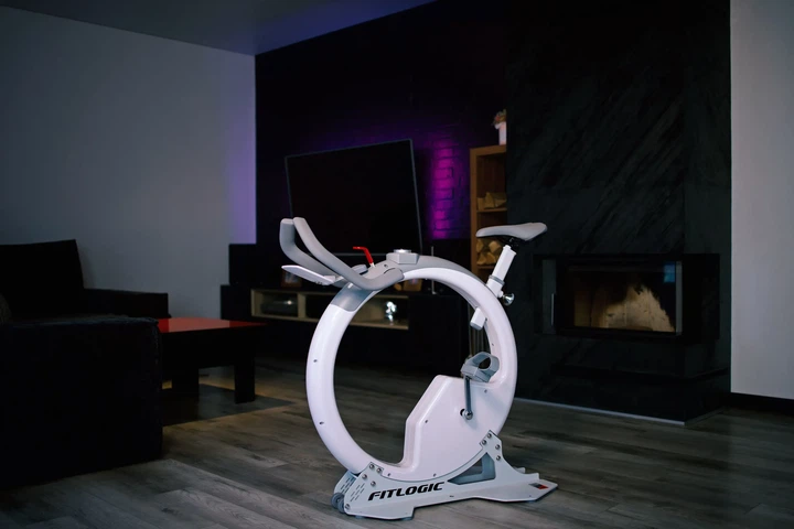 Велотренажер FitLogic B89 CircleBike домашний работа от повербанка 9V - изображение 6