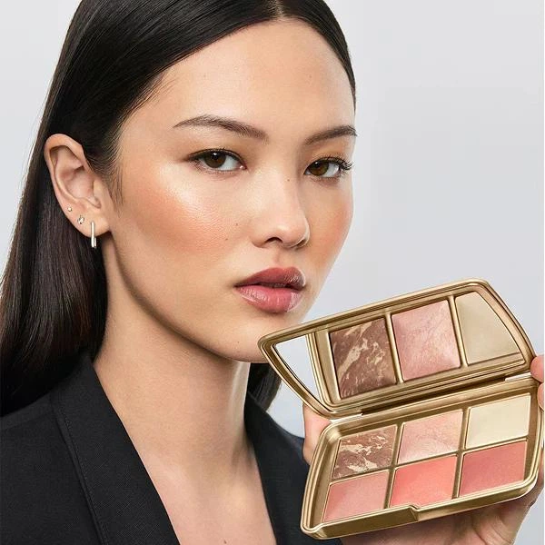 Палетка для обличчя Hourglass Ambient Lighting Edit Unlocked Holiday 2026 -Wish - Фото 3 Палетка для обличчя Hourglass Ambient Lighting Edit Unlocked Holiday 2026 -Wish - изображение 3