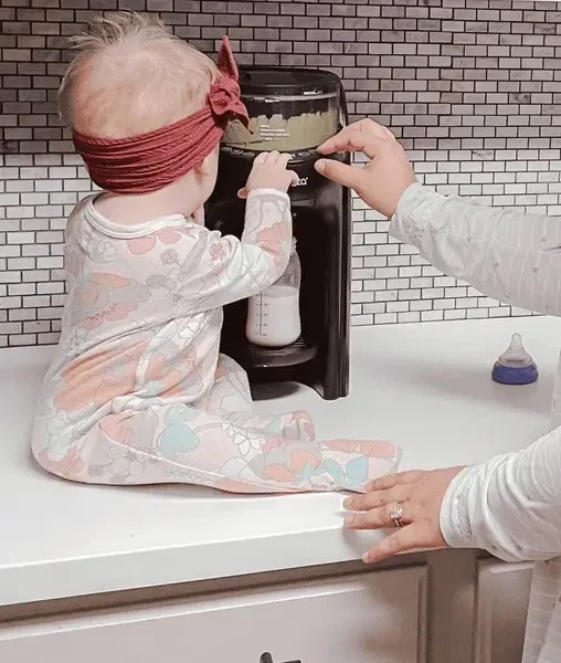Baby Brezza Formula Pro Advanced апарат для приготування молочної суміші колір чорний - зображення 3