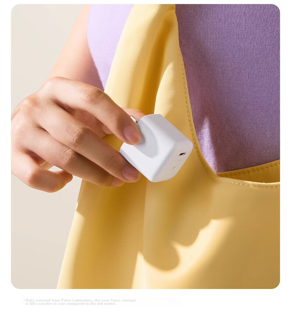 Комплект TORRAS Ice Cube Lite: зарядное устройство 30 Вт GaN и кабель, для iPhone 14 и 15 - изображение 6