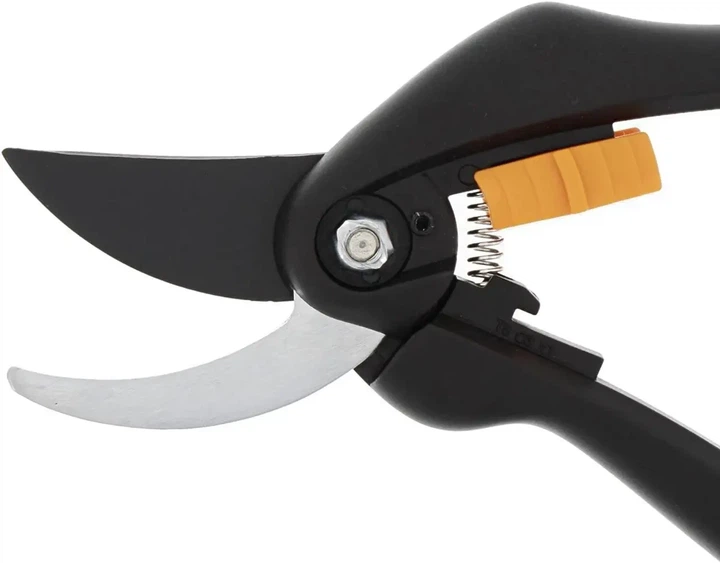 Секатор Fiskars Однофазний P26 чорний до 20 мм - Фото 2 Секатор Fiskars Однофазний P26 чорний до 20 мм - изображение 2