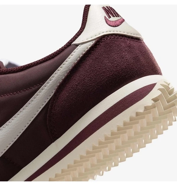 Кроссовки женские Nike Cortez Bordo 39 Бордовый DZ2795-605 - изображение 2
