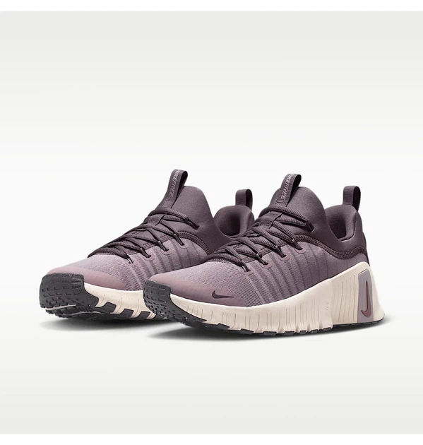 Кросівки жіночі Nike Free Metcon 6 Violet 40.5 Фіолетовий FJ7126-200 - зображення 5