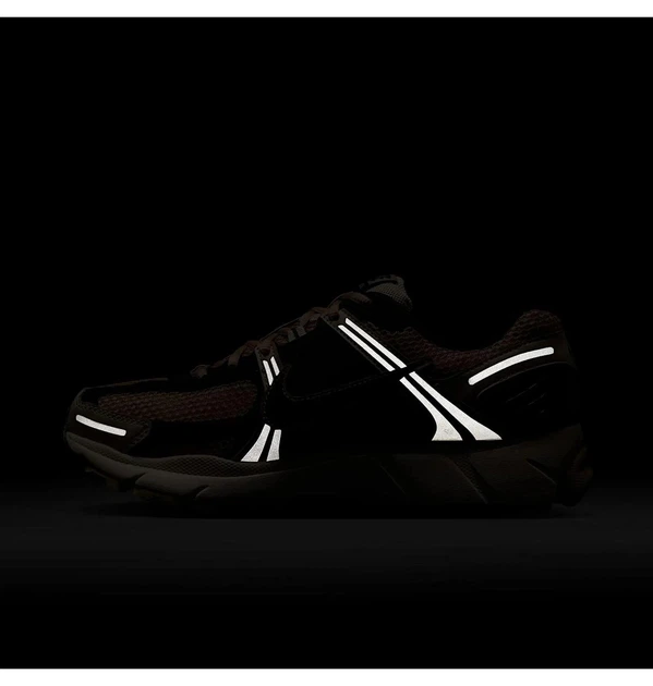 Кросівки жіночі Nike Zoom Vomero 5 Brown/Black 39 Чорний FJ2028-106 - зображення 7