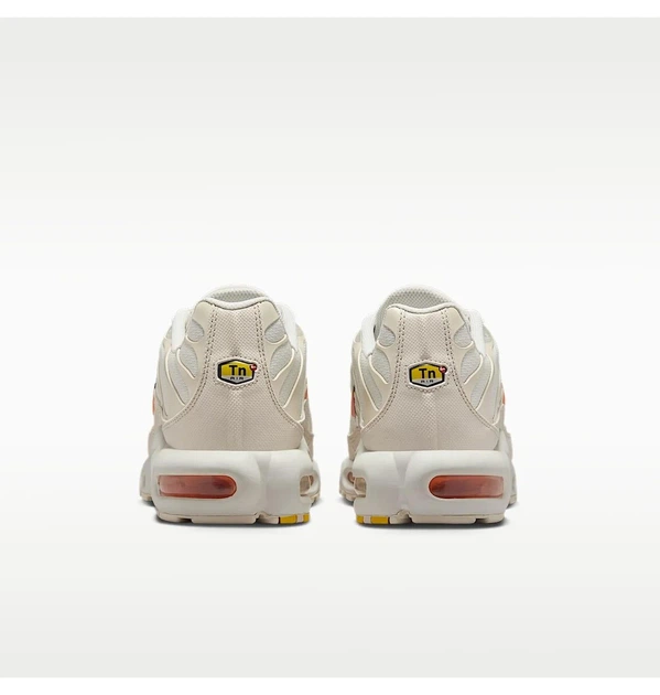 Кросівки чоловічі Nike Air Max Plus Beige 47 Бежевий DM0032-019 - Фото 6 Кросівки чоловічі Nike Air Max Plus Beige 47 Бежевий DM0032-019 - зображення 6