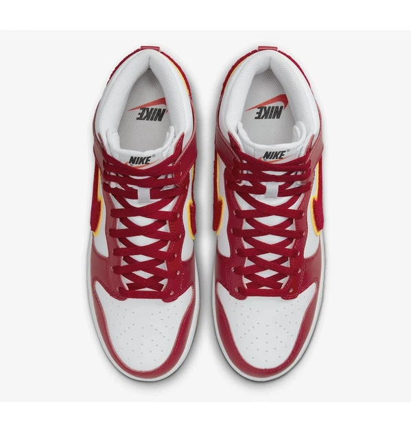 Кроссовки мужские Nike Chenille Swooshes Animate This Dunk High 45.5 Красно-белый DR8805-101 - изображение 4