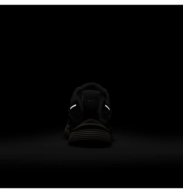 Кросівки чоловічі Nike V5 Rnr 42 Комбінований HJ5228-003 - зображення 7